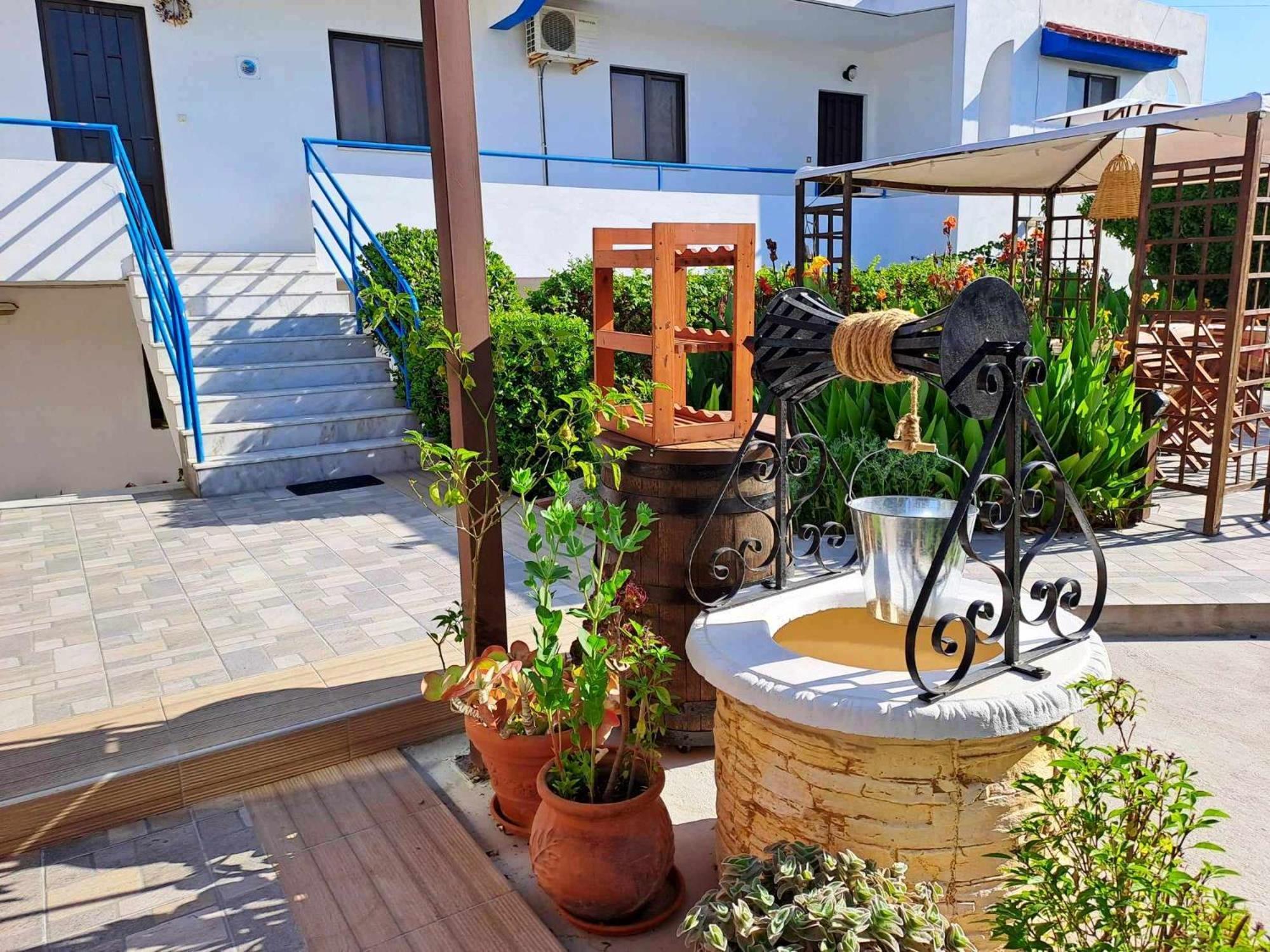 Evi Apartments And Studios Теологос Екстер'єр фото